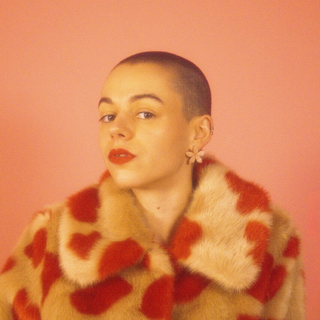 Lire la suite à propos de l’article Émilie Kosmic : “Kilomètres”, un voyage intérieur vers l’apaisement