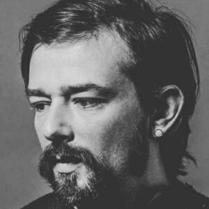 Lire la suite à propos de l’article Clément Verzi dévoile « La vie me dévore », une chanson folk intense sur l’urgence de vivre