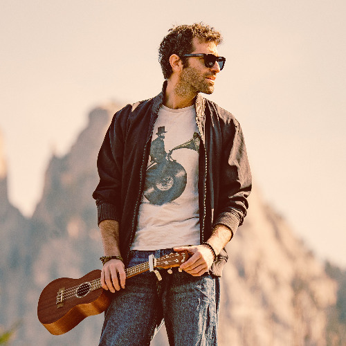 Lire la suite à propos de l’article Jay’ Aim dévoilera « Walking by your side », un hymne indie folk à la simplicité