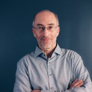 Lire la suite à propos de l’article Pierre-Yves Roux fait dialoguer littérature et chanson avec « Le Roman d&rsquo;une vie en musique »